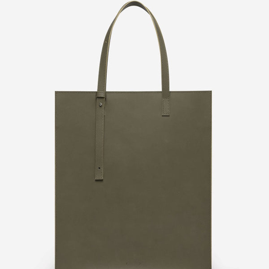 Men PB 0110 | Leather Tote Bag