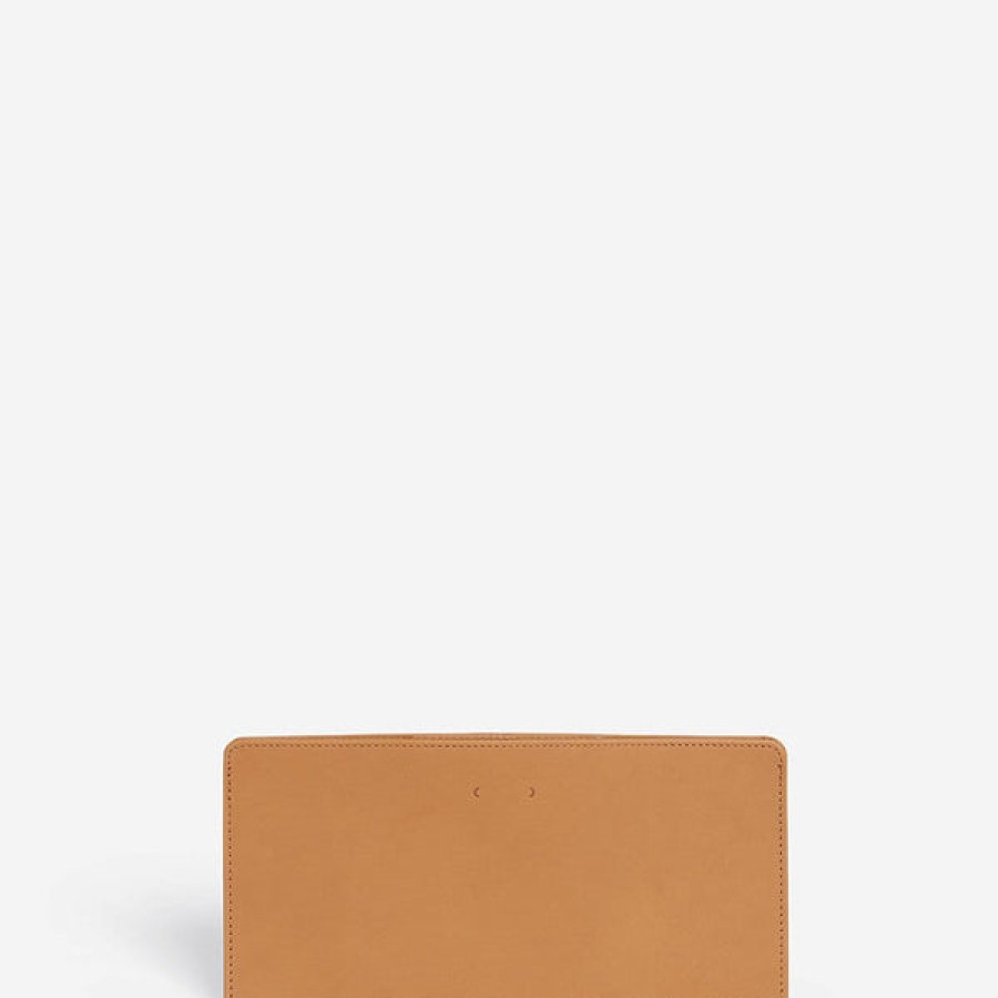 Men PB 0110 | Leather Card Case