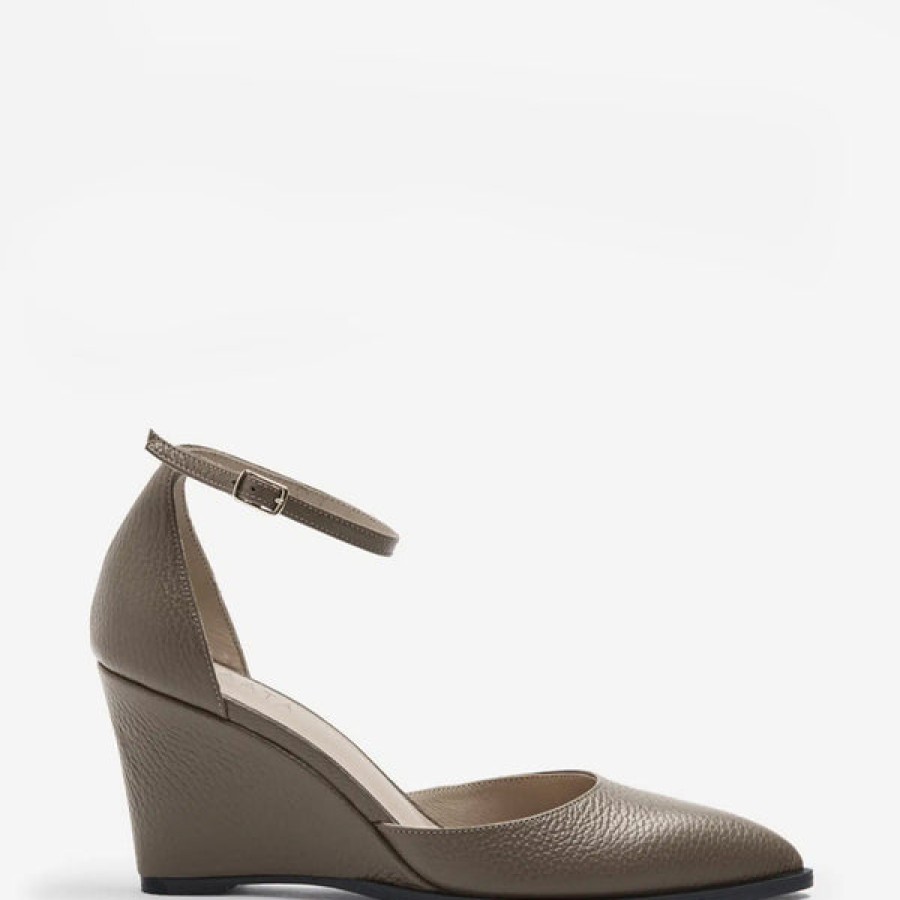 Women AMAATA Shoes | Taupe Leather Wedge Pumps